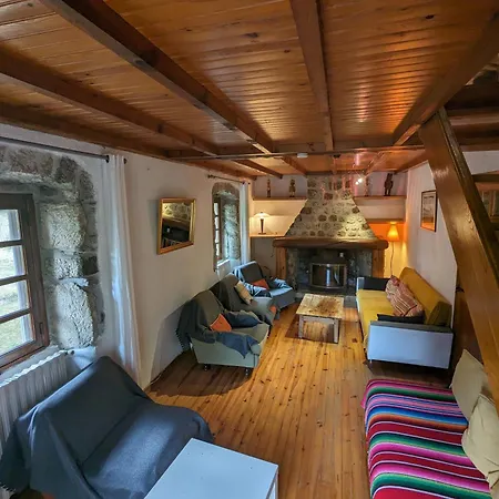 Maison Independante De Caractere Holiday home Langogne